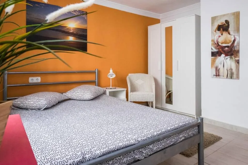 Spacious House With Sea View Los Puertas إسبانيا
